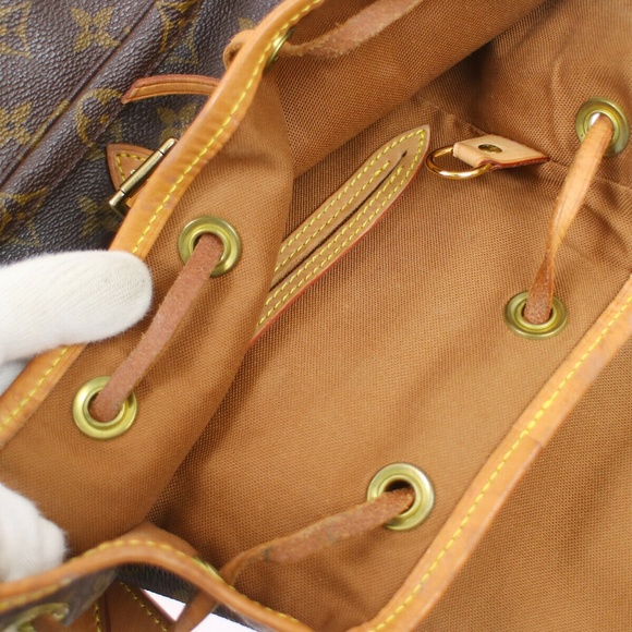 Louis Vuitton Montsouris MM Backpack - Picture 9 of 12
